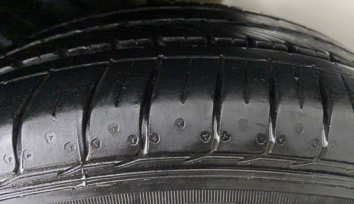 2019 Ford FREESTYLE TITANIUM + 1.2 TI-VCT, Petrol, Manual, 15,687 km, Left Rear Tyre Tread