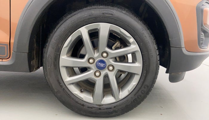 2019 Ford FREESTYLE TITANIUM + 1.2 TI-VCT, Petrol, Manual, 15,687 km, Right Front Wheel