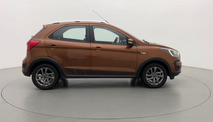 2019 Ford FREESTYLE TITANIUM + 1.2 TI-VCT, Petrol, Manual, 15,687 km, Right Side