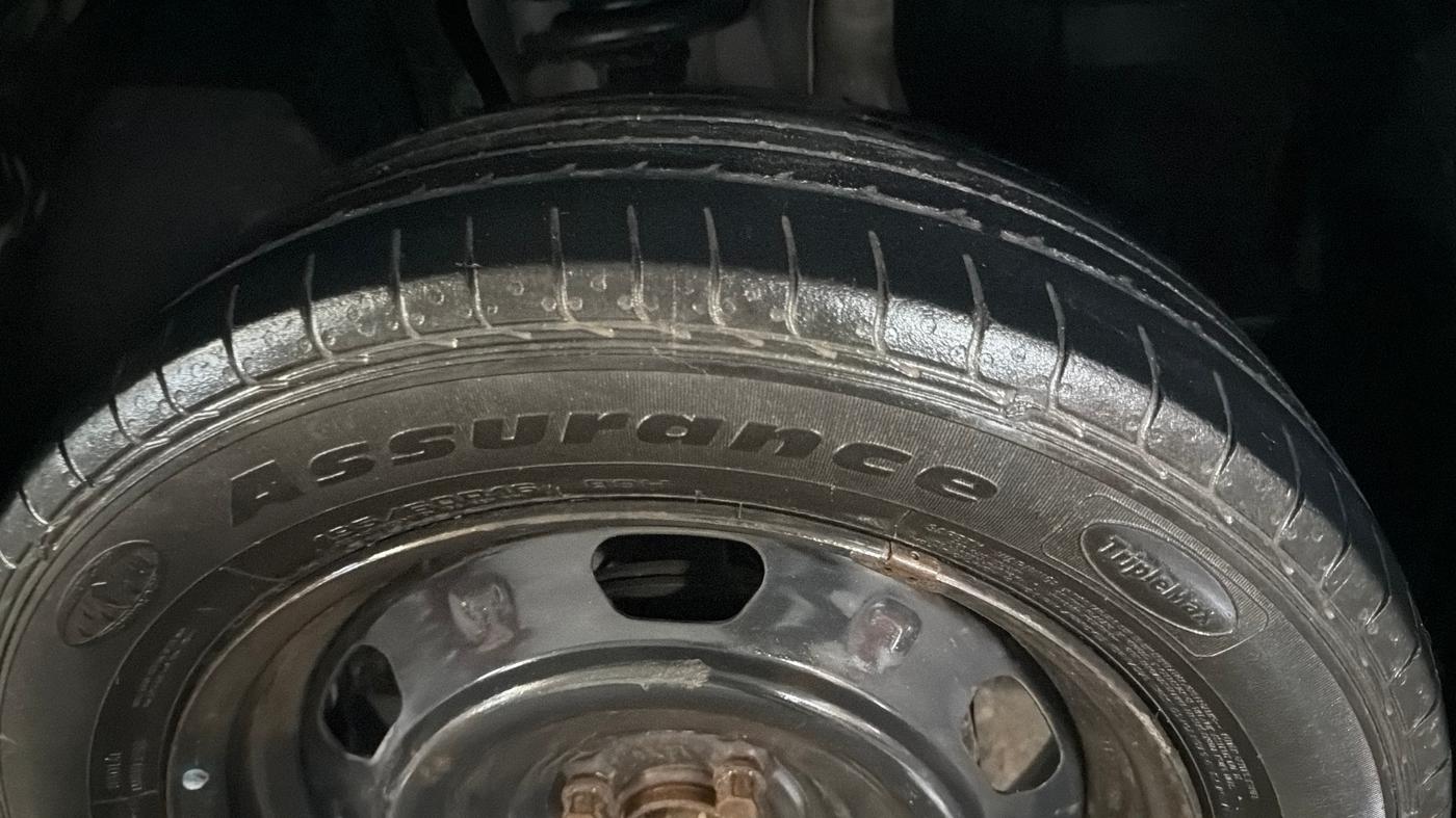 2021 Nissan MAGNITE XL, Petrol, Manual, 65,771 km, Right Front Tyre Tread