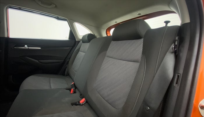 2020 KIA SELTOS HTK PLUS AT 1.5 DIESEL, Diesel, Automatic, 49,488 km, Right Side Rear Door Cabin