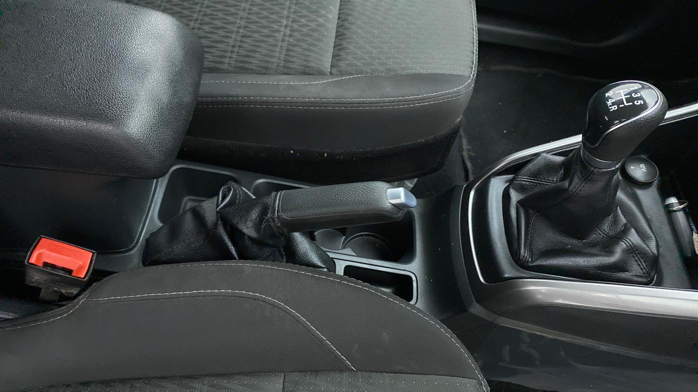 2019 Ford Ecosport 1.5TITANIUM TDCI, Diesel, Manual, 29,848 km, Gear Lever