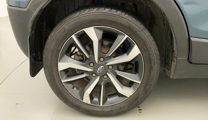 2019 Mahindra XUV300 W8 (O) 1.2 PETROL, Petrol, Manual, 69,558 km, Right Rear Wheel