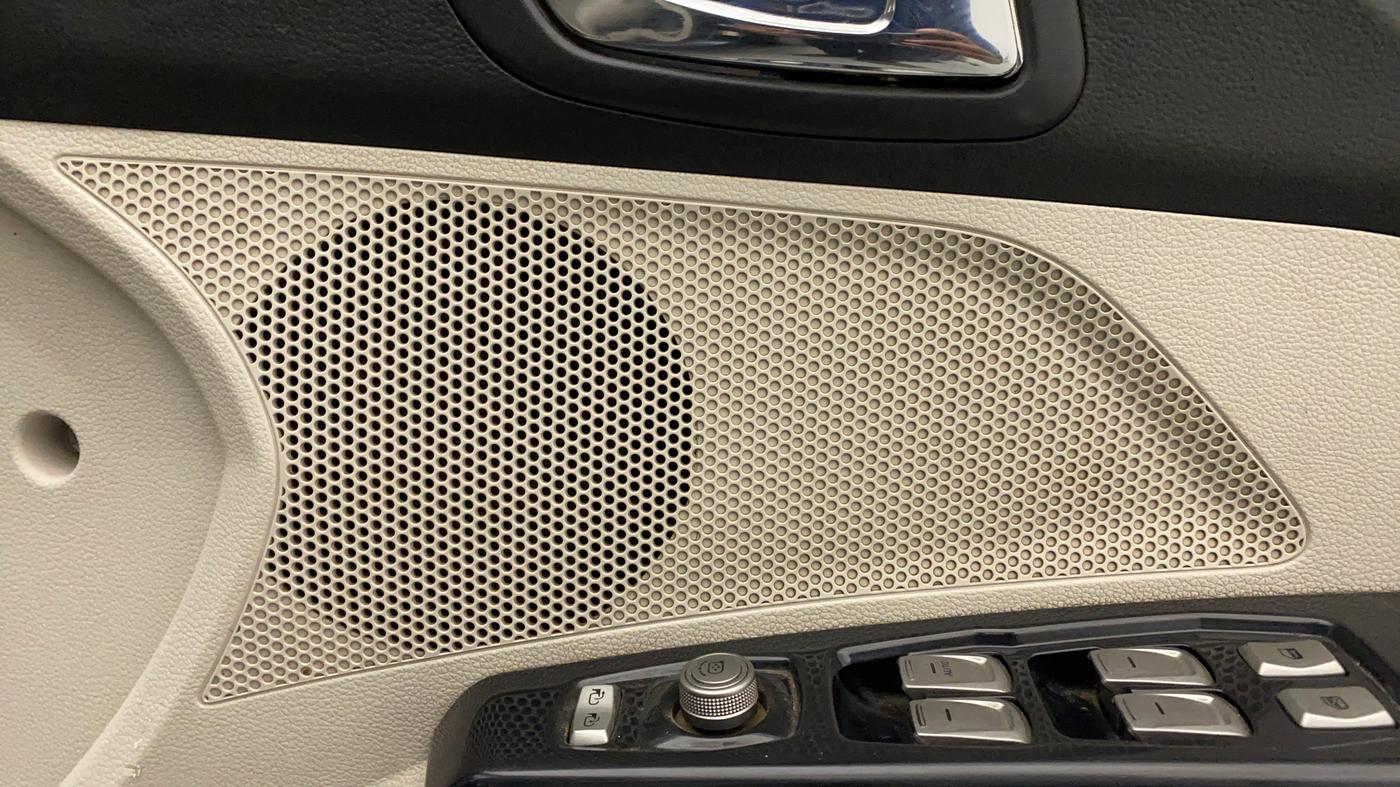 2019 Mahindra XUV300 W8 (O) 1.2 PETROL, Petrol, Manual, 69,558 km, Speaker