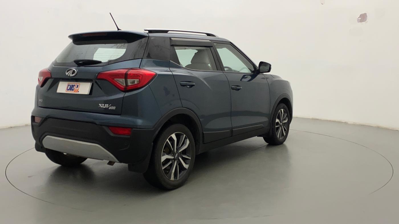 2019 Mahindra XUV300 W8 (O) 1.2 PETROL, Petrol, Manual, 69,558 km, Right Back Diagonal