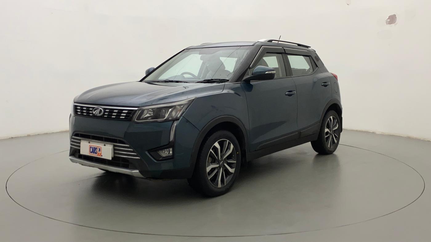 2019 Mahindra XUV300 W8 (O) 1.2 PETROL, Petrol, Manual, 69,558 km, Left Front Diagonal