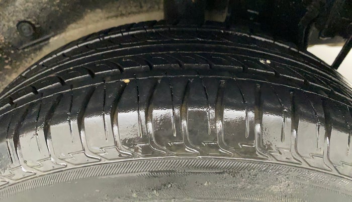 2011 Toyota Etios G, Petrol, Manual, 73,548 km, Left Rear Tyre Tread
