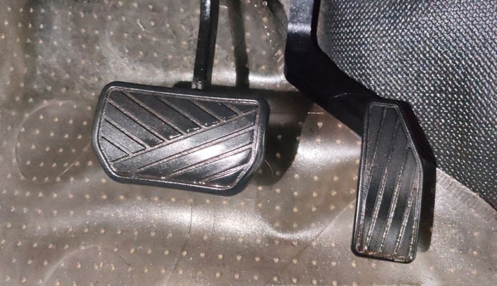 2018 Maruti Wagon R 1.0 VXI (O) AMT, Petrol, Automatic, 52,377 km, Pedals