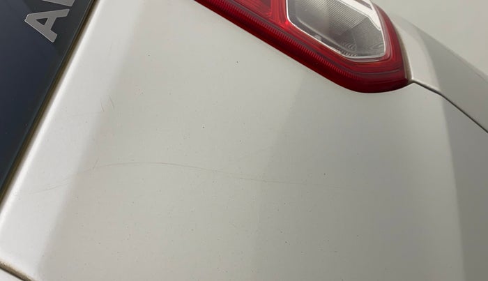 2012 Maruti Ertiga VDI, Diesel, Manual, 67,242 km, Dicky (Boot door) - Minor scratches
