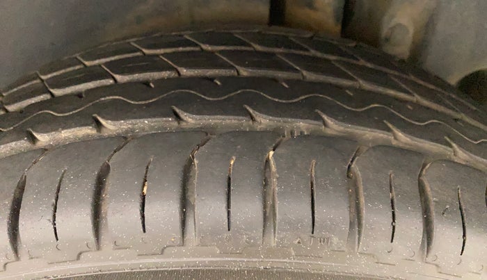 2012 Maruti Ertiga VDI, Diesel, Manual, 67,242 km, Left Rear Tyre Tread