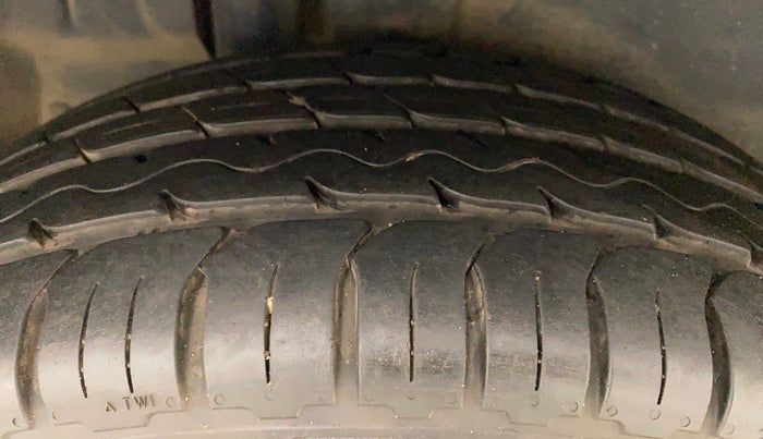 2012 Maruti Ertiga VDI, Diesel, Manual, 67,242 km, Right Rear Tyre Tread