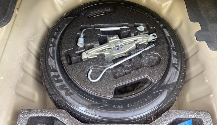 2015 Maruti Ciaz ZDI+ SHVS, Diesel, Manual, 64,541 km, Spare Tyre