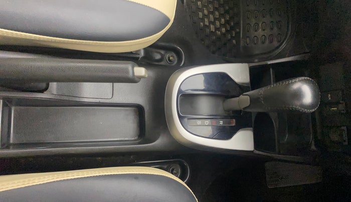 2015 Honda Jazz 1.2L I-VTEC V AT, Petrol, Automatic, 80,054 km, Gear Lever