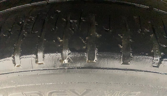 2015 Honda Jazz 1.2L I-VTEC V AT, Petrol, Automatic, 80,054 km, Right Rear Tyre Tread