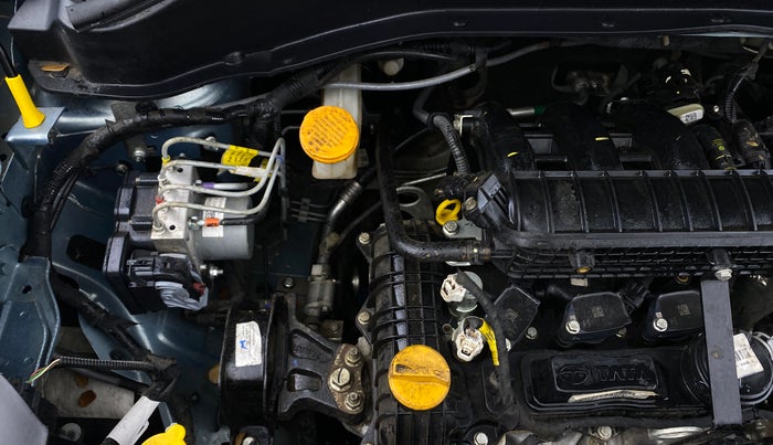 2025 Tata PUNCH Accomplished Plus (S) AMT, Petrol, Automatic, 8,487 km, Engine View - Right