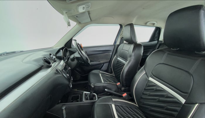 2018 Maruti Swift VXI D, Petrol, Manual, 94,328 km, Right Side Front Door Cabin