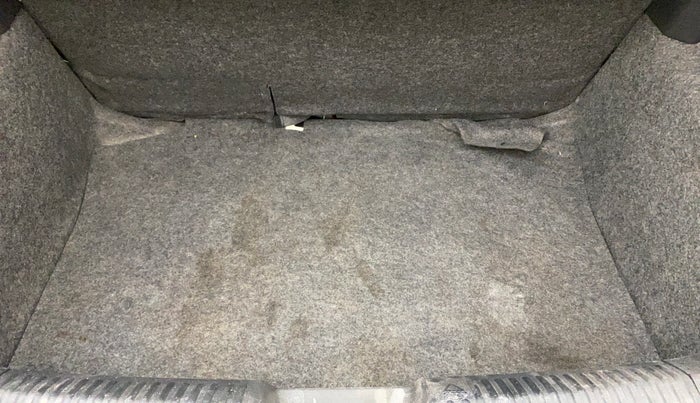 2014 Volkswagen Polo COMFORTLINE 1.2L PETROL, Petrol, Manual, 59,971 km, Boot Inside