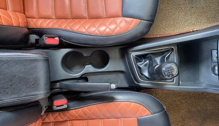 2019 Hyundai Elite i20 MAGNA PLUS 1.2, Petrol, Manual, 83,244 km, Gear Lever