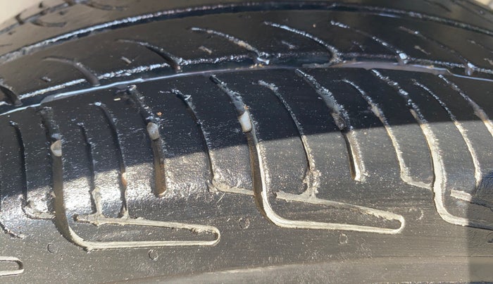 2019 Hyundai Elite i20 MAGNA PLUS 1.2, Petrol, Manual, 83,244 km, Left Rear Tyre Tread