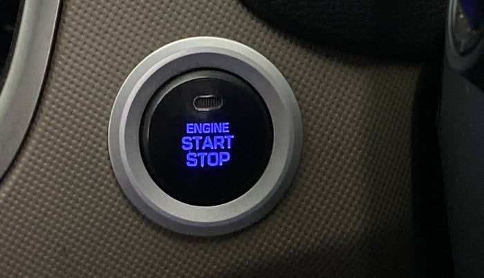 2016 Hyundai Creta SX PLUS 1.6 PETROL, Petrol, Manual, 41,937 km, Keyless Start/ Stop Button