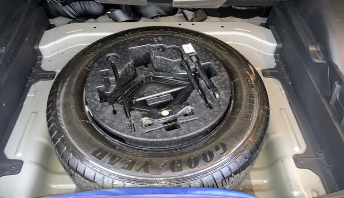 2016 Hyundai Creta SX PLUS 1.6 PETROL, Petrol, Manual, 41,937 km, Spare Tyre