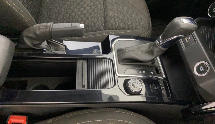 2022 Renault Kiger RXZ TURBO CVT, Petrol, Automatic, 10,345 km, Gear Lever