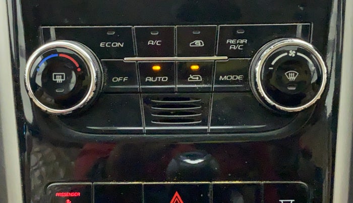 2019 Mahindra XUV500 W11 (O) AT, Diesel, Automatic, 52,460 km, Automatic Climate Control