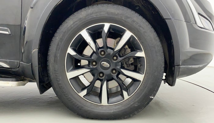 2019 Mahindra XUV500 W11 (O) AT, Diesel, Automatic, 52,460 km, Right Front Wheel