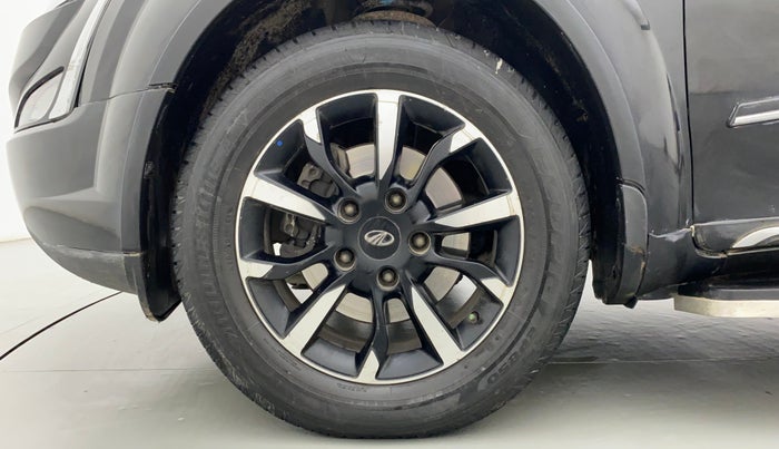 2019 Mahindra XUV500 W11 (O) AT, Diesel, Automatic, 52,460 km, Left Front Wheel
