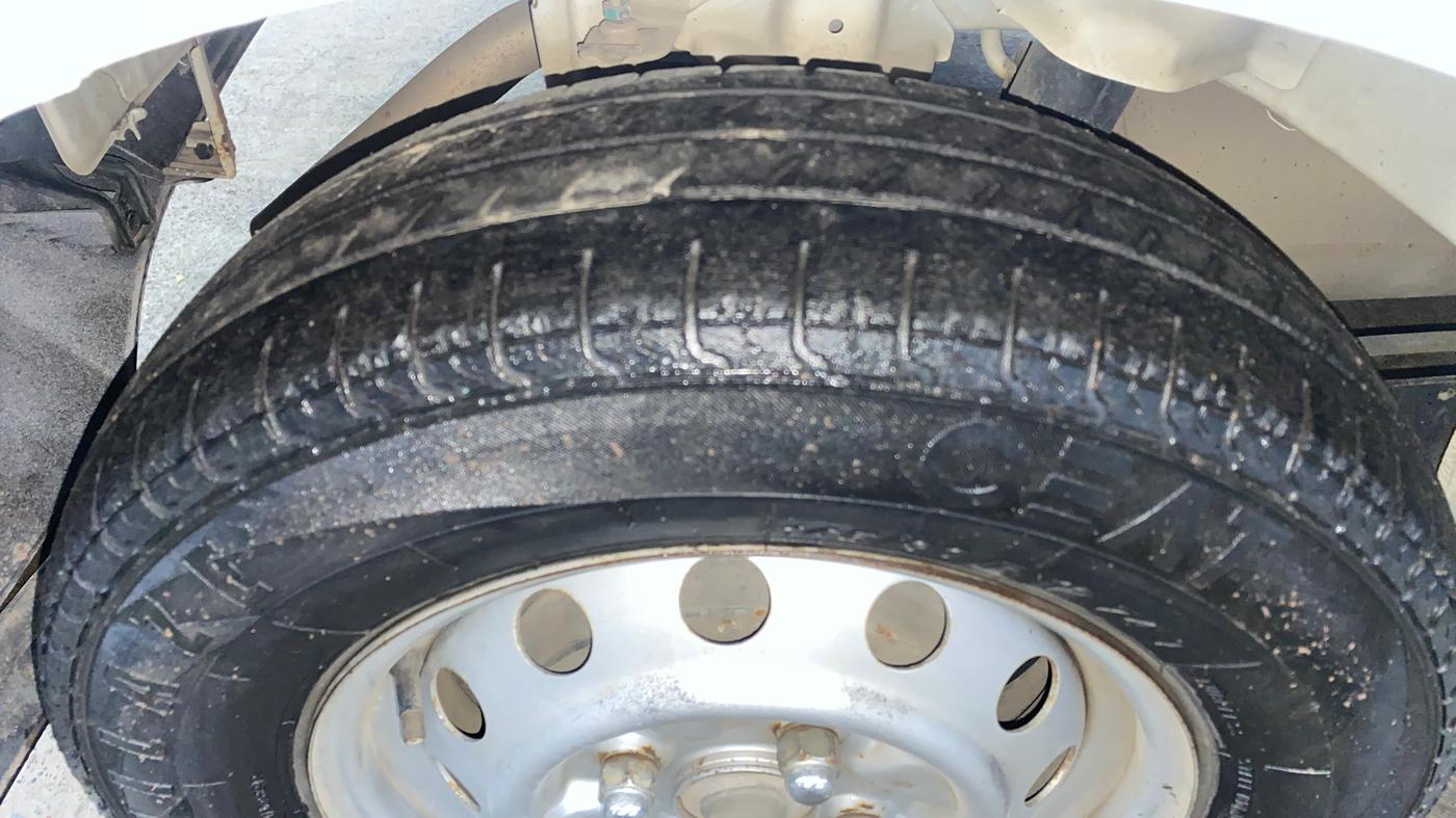 2017 Hyundai Eon ERA PLUS (O), Petrol, Manual, 54,359 km, Right Rear Tyre Tread