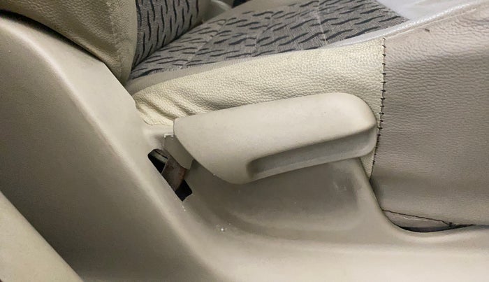 2015 Maruti Swift Dzire VXI, Petrol, Manual, 54,190 km, Driver Side Adjustment Panel