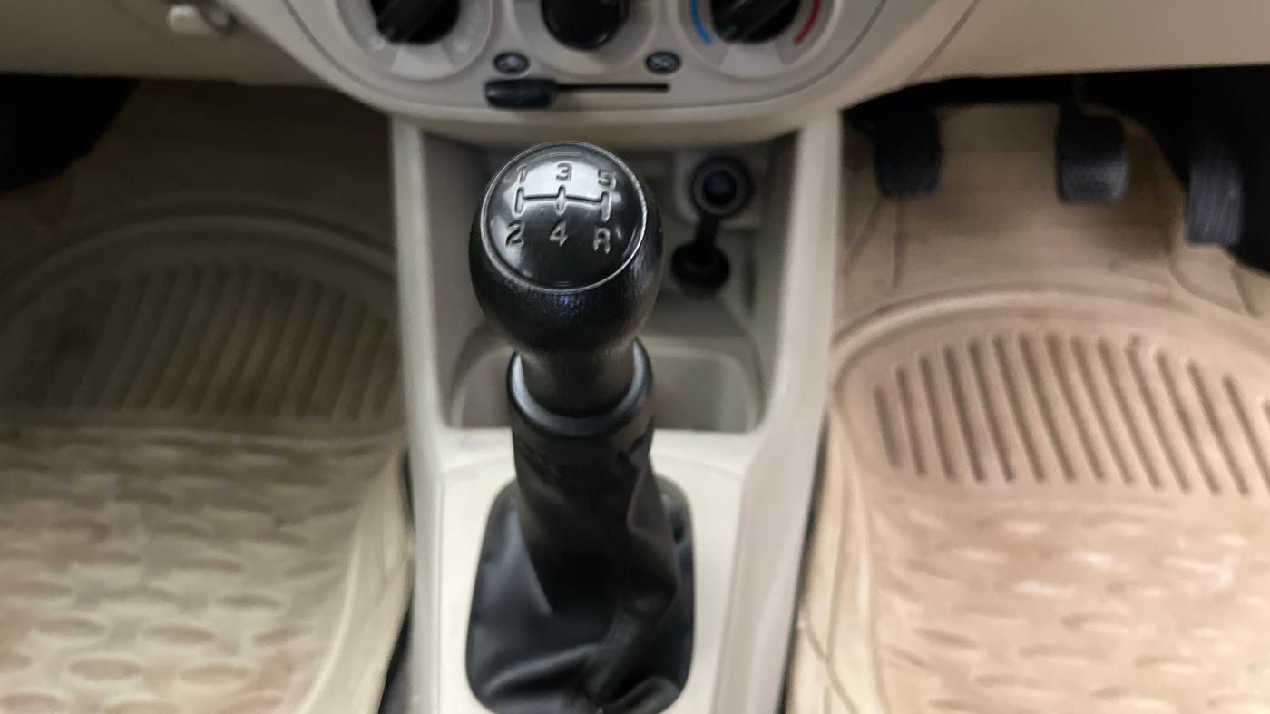 2020 Maruti Alto VXI, Petrol, Manual, 40,382 km, Gear Lever