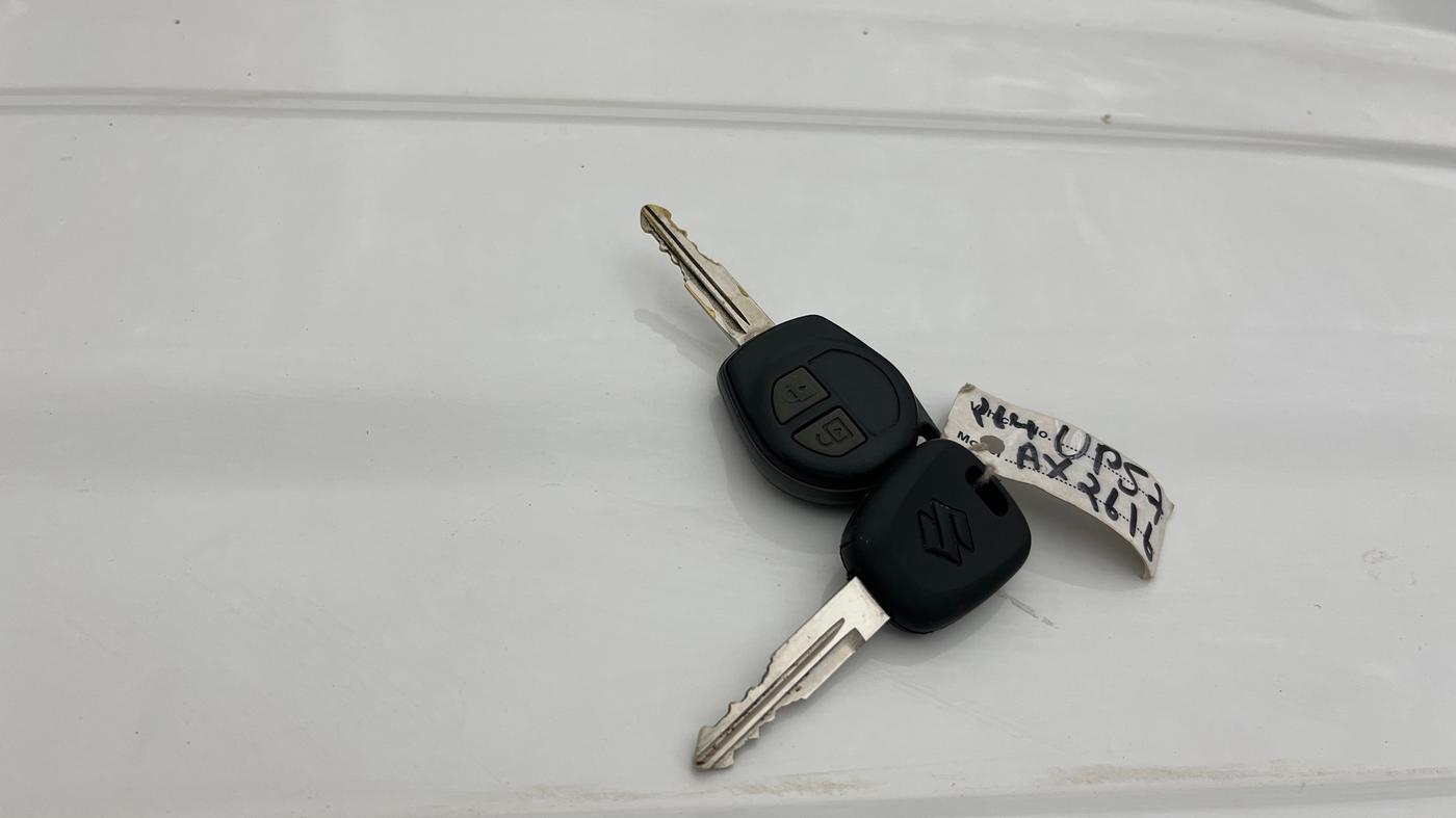 2020 Maruti Alto VXI, Petrol, Manual, 40,382 km, Key Close Up
