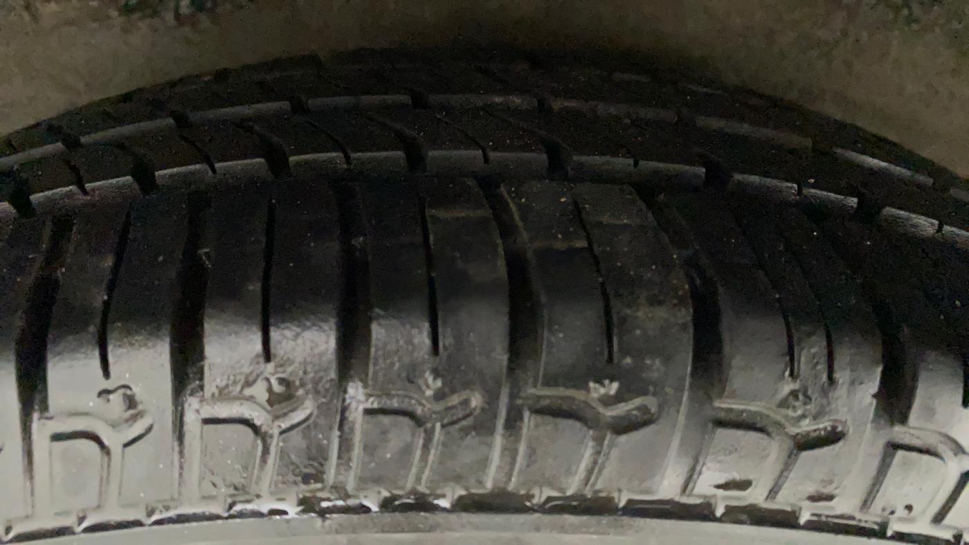 2010 Hyundai i10 ERA 1.1, Petrol, Manual, 60,967 km, Right Rear Tyre Tread