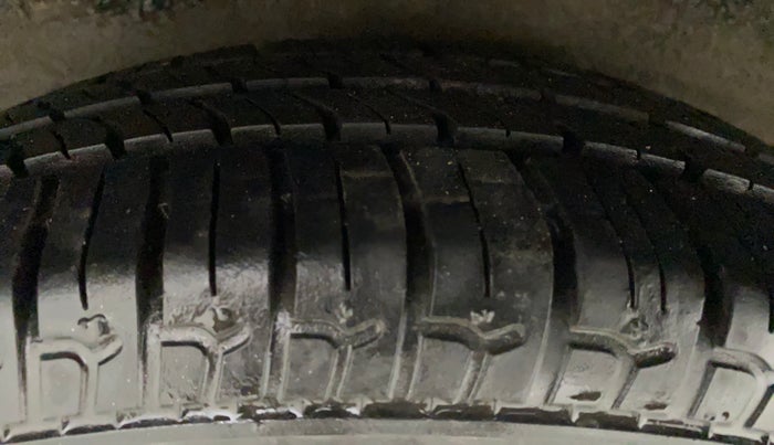 2010 Hyundai i10 ERA 1.1, Petrol, Manual, 60,967 km, Right Rear Tyre Tread