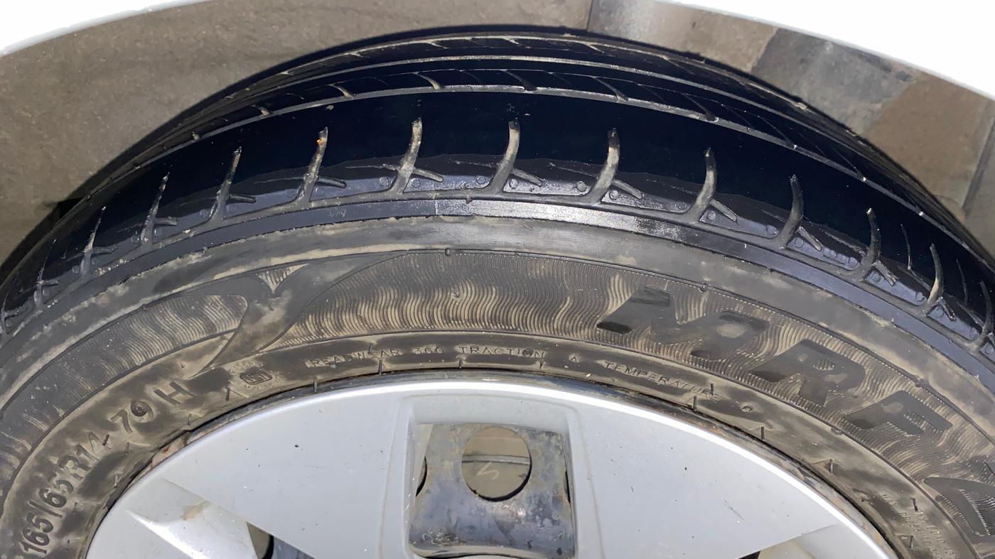 2017 Hyundai Xcent E+, CNG, Manual, 74,808 km, Left Rear Tyre Tread