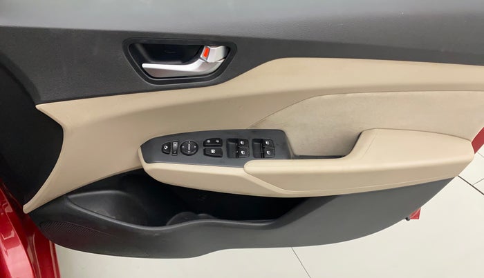 2018 Hyundai Verna 1.6 VTVT SX, Petrol, Manual, 52,517 km, Driver Side Door Panels Control