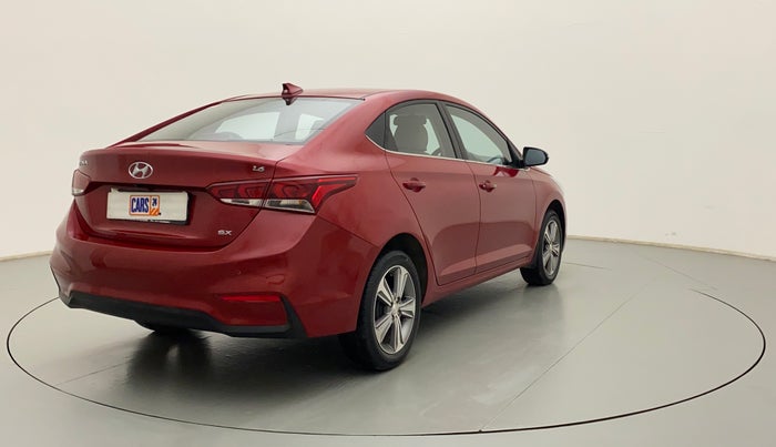 2018 Hyundai Verna 1.6 VTVT SX, Petrol, Manual, 52,517 km, Right Back Diagonal