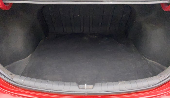 2018 Hyundai Verna 1.6 VTVT SX, Petrol, Manual, 52,517 km, Boot Inside