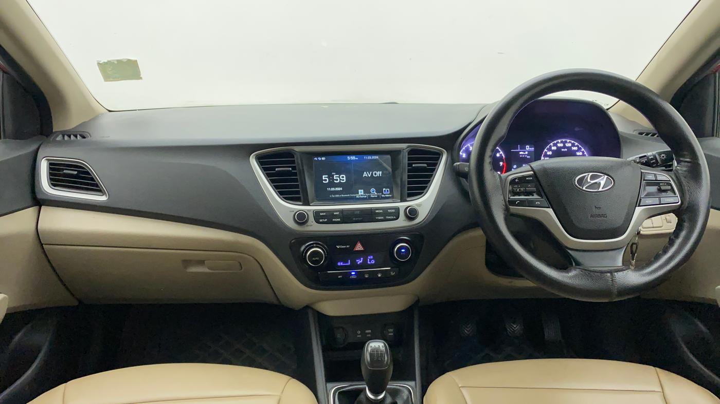 2018 Hyundai Verna 1.6 VTVT SX, Petrol, Manual, 52,517 km, Dashboard