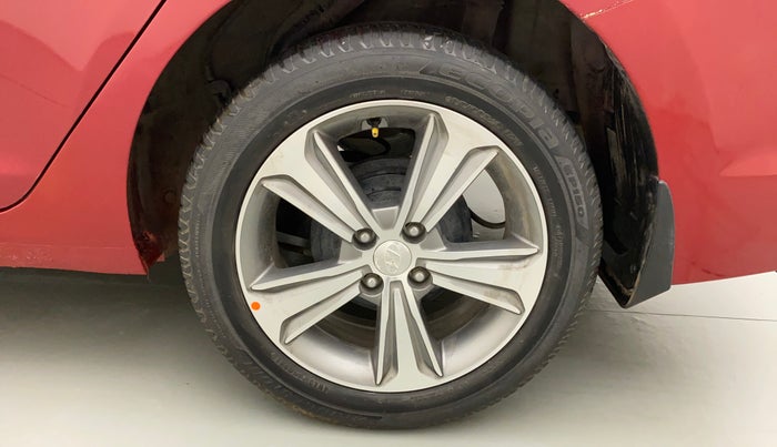 2018 Hyundai Verna 1.6 VTVT SX, Petrol, Manual, 52,517 km, Left Rear Wheel
