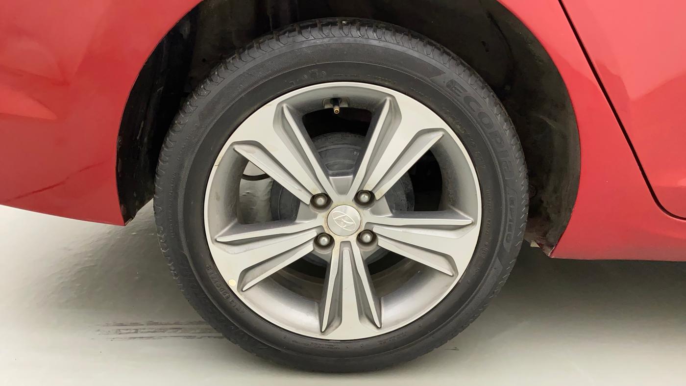 2018 Hyundai Verna 1.6 VTVT SX, Petrol, Manual, 52,517 km, Right Rear Wheel
