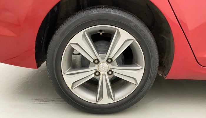 2018 Hyundai Verna 1.6 VTVT SX, Petrol, Manual, 52,517 km, Right Rear Wheel