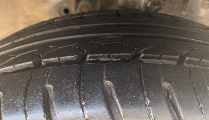 2013 Honda Amaze 1.5L I-DTEC S, Diesel, Manual, 55,585 km, Right Front Tyre Tread