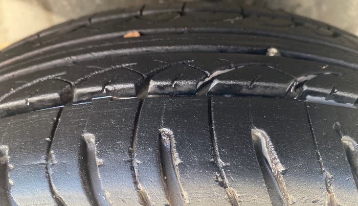 2013 Honda Amaze 1.5L I-DTEC S, Diesel, Manual, 55,585 km, Left Front Tyre Tread