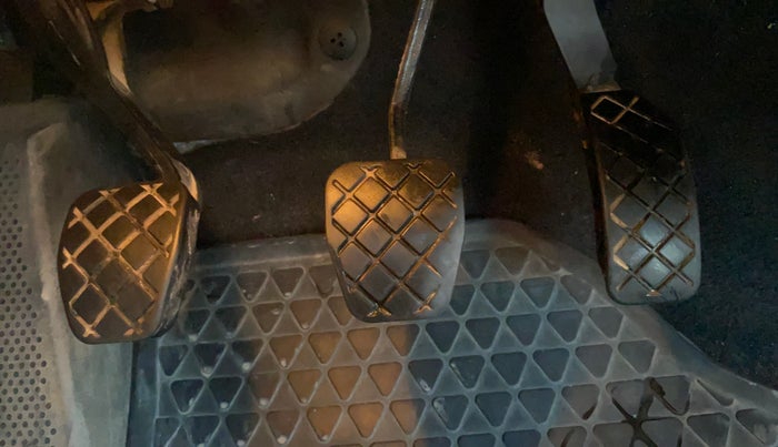 2020 Volkswagen Polo COMFORTLINE 1.0L TSI, Petrol, Manual, 70,362 km, Pedals