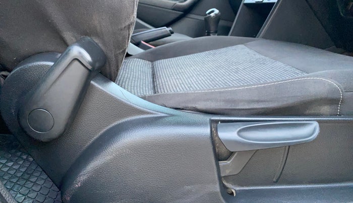 2020 Volkswagen Polo COMFORTLINE 1.0L TSI, Petrol, Manual, 70,362 km, Driver Side Adjustment Panel