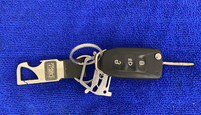 2019 Tata TIGOR XZ PLUS PETROL, Petrol, Manual, 87,229 km, Key Close Up