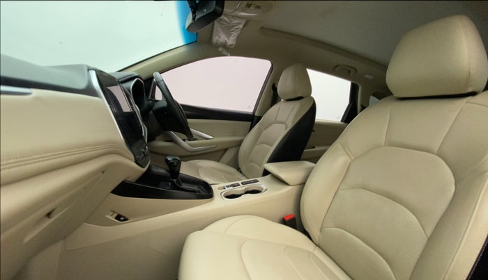 2021 MG HECTOR SHARP 1.5 PETROL CVT, Petrol, Automatic, 9,228 km, Right Side Front Door Cabin