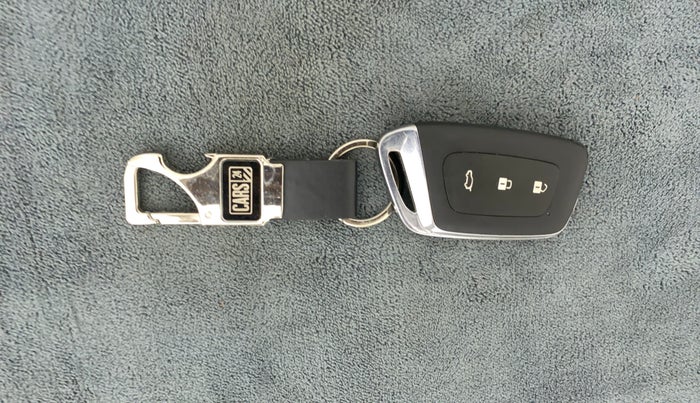 2021 MG HECTOR SHARP 1.5 PETROL CVT, Petrol, Automatic, 9,228 km, Key Close Up